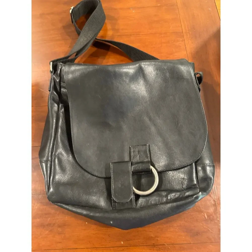 Leather black satchel unisex laptop work travel carry shoulder bag